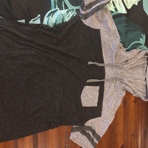 Men’s grey short sleeved hoodie
